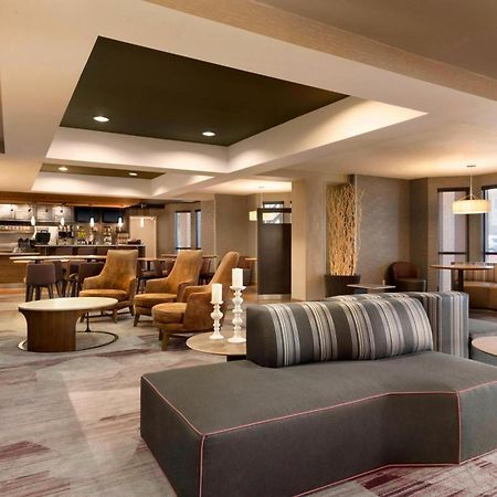 Courtyard By Marriott Bloomington Normal Hotel Bagian luar foto
