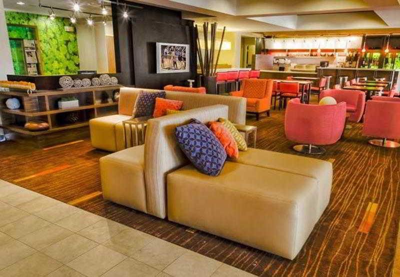 Courtyard By Marriott Bloomington Normal Hotel Restoran foto