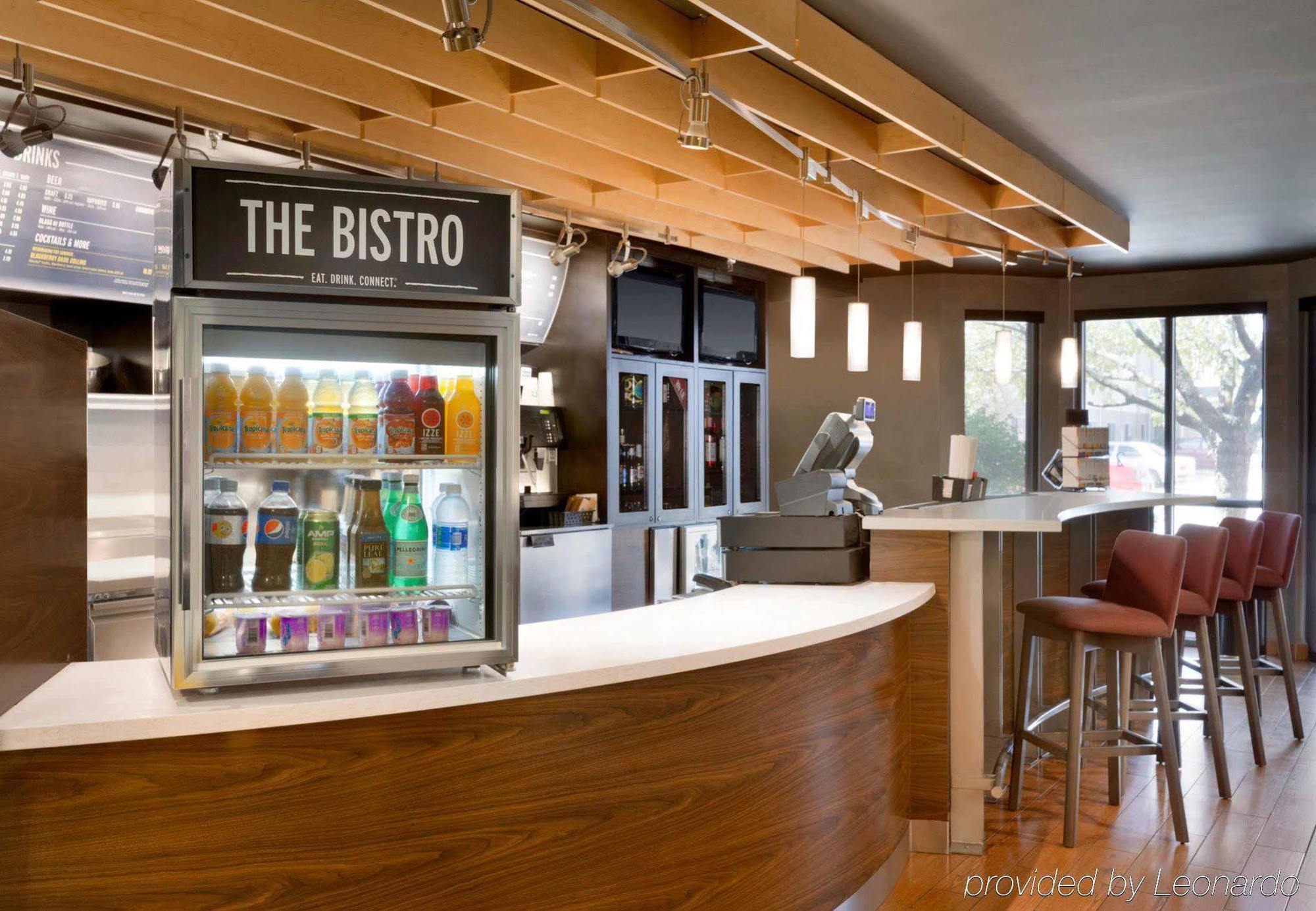 Courtyard By Marriott Bloomington Normal Hotel Bagian luar foto