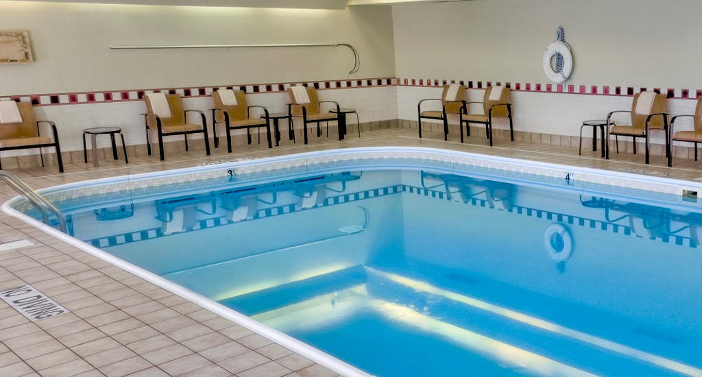 Courtyard By Marriott Bloomington Normal Hotel Bagian luar foto